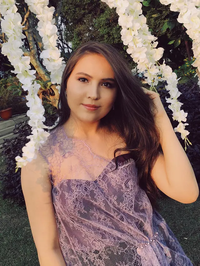 7 Potret Transformasi Olivia Jensen, Bukti Cantik Sedari Dulu