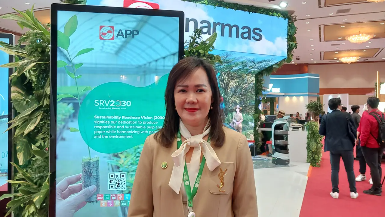 Chief Sustainability Officer Asian Pulp and Paper (APP) Sinar Mas, Elim Sritaba