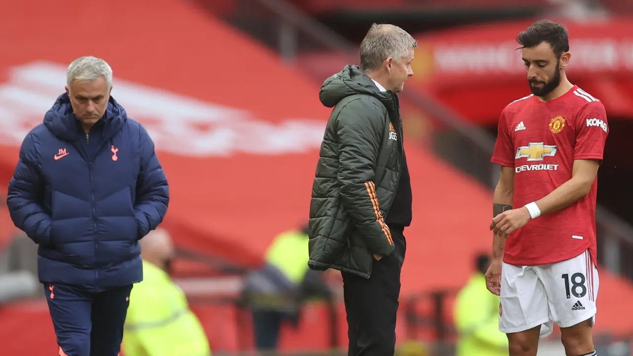 FOTO: Bruno Fernandes Plis Jangan Emosian di MU