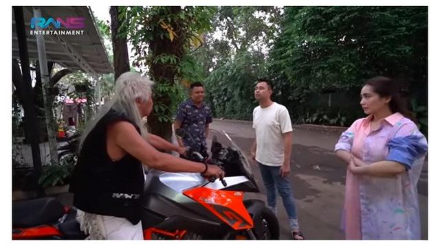 8 Momen Gideon Tengker Main ke Rumah Raffi Ahmad dan Nagita Slavina, Penuh Tawa