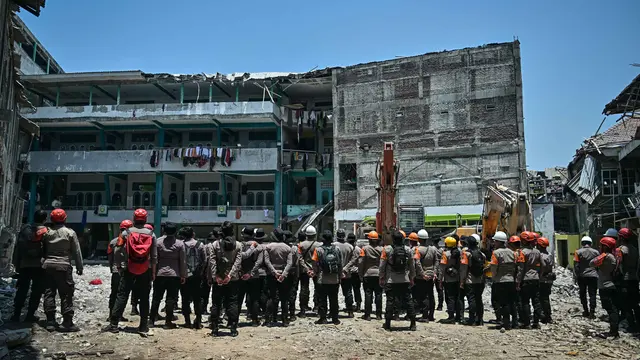 Setelah 9 Hari, Basarnas Akhiri Operasi Pencarian dan Penyelamatan Korban Ambruk Ponpes Al Khoziny Sidoarjo