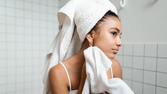 Tuntaskan Masalah Komedo dengan Masker Spirulina