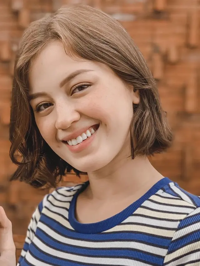 6 Potret Terbaru Kimberly Ryder dengan Rambut Pendek, Dipuji Bak ABG