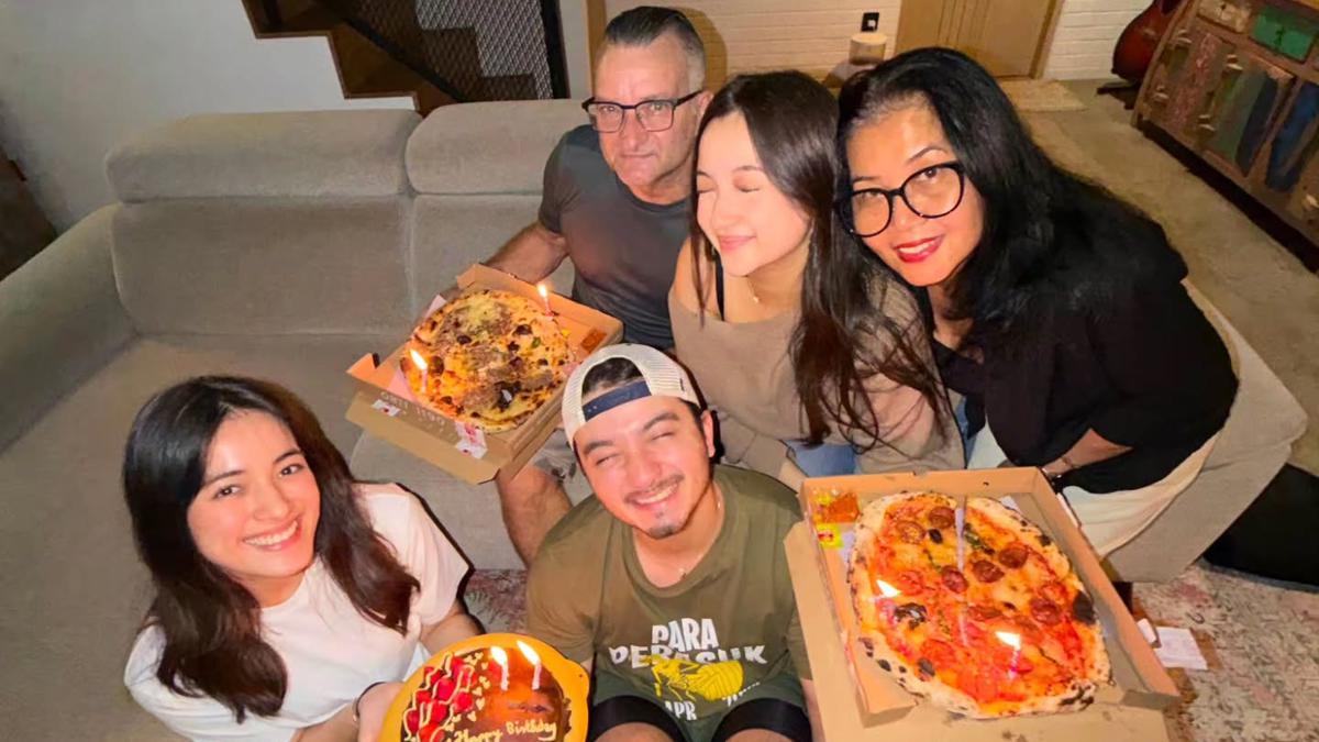 Bryan Domani Rayakan Ulang Tahun ke-26 Bersama Keluarga dan Mawar de Jongh