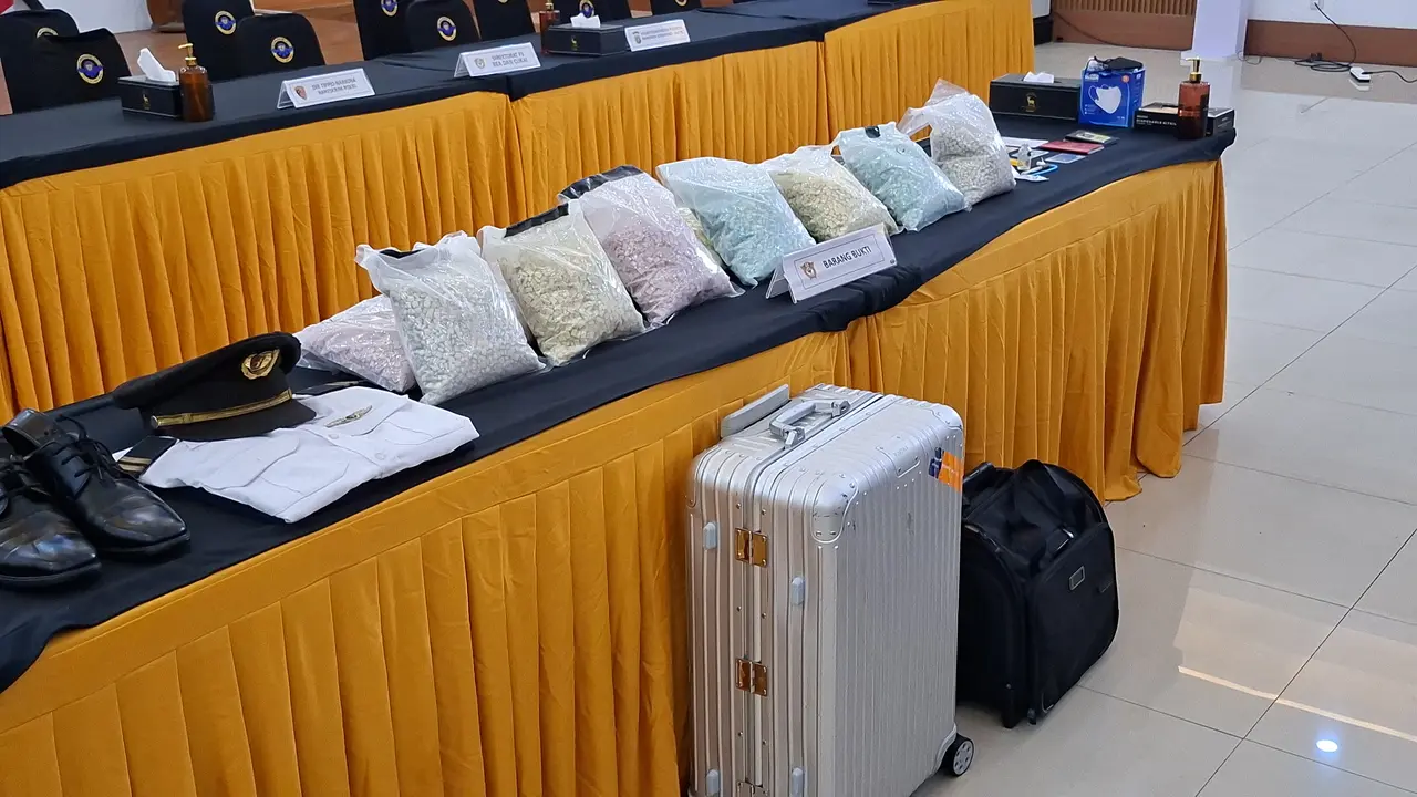 Pilot Maskapai Malaysia Bawa 25,19 Kilogram Ekstasi Masuk ke Indonesia, Begini Kronologinya