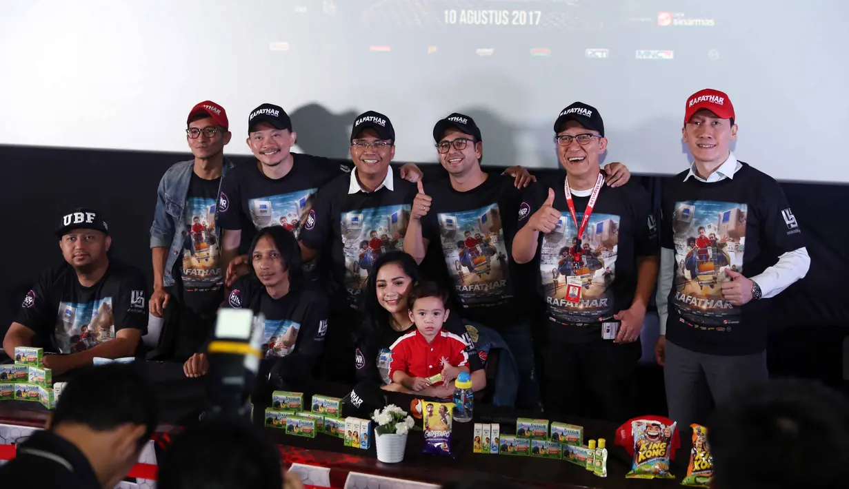 Film Rafathar Movie turut dibintangi Raffi Ahmad, Nagita Slavina, Arie Untung, Babe Chabita, Ence Bagus dan banyak lainnya. Film ini rencananya akan dirilis pada 10 Agustus mendatang. (Nurwahyunan/Bintang.com)