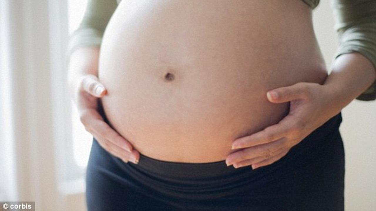 Kerangka Bayi Tertinggal di Rahim Wanita 62 Tahun