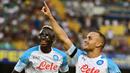 Selebrasi gelandang Napoli, Stanislav Lobotka setelah mencetak gol ke gawang Hellas Verona dalam laga Serie A Liga Italia 2022/2023 di Bentegodi Stadium, Verona (15/8/2022). Pemain Slovakia berusia 28 tahun yang didatangkan Napoli pada tengah musim 2019/2020 ini tercatat pernah membawa AS Trencin menjuarai Liga Slovakia (Fortuna Liga) pada musim 2014/2015. (AFP/Miguel Medina)