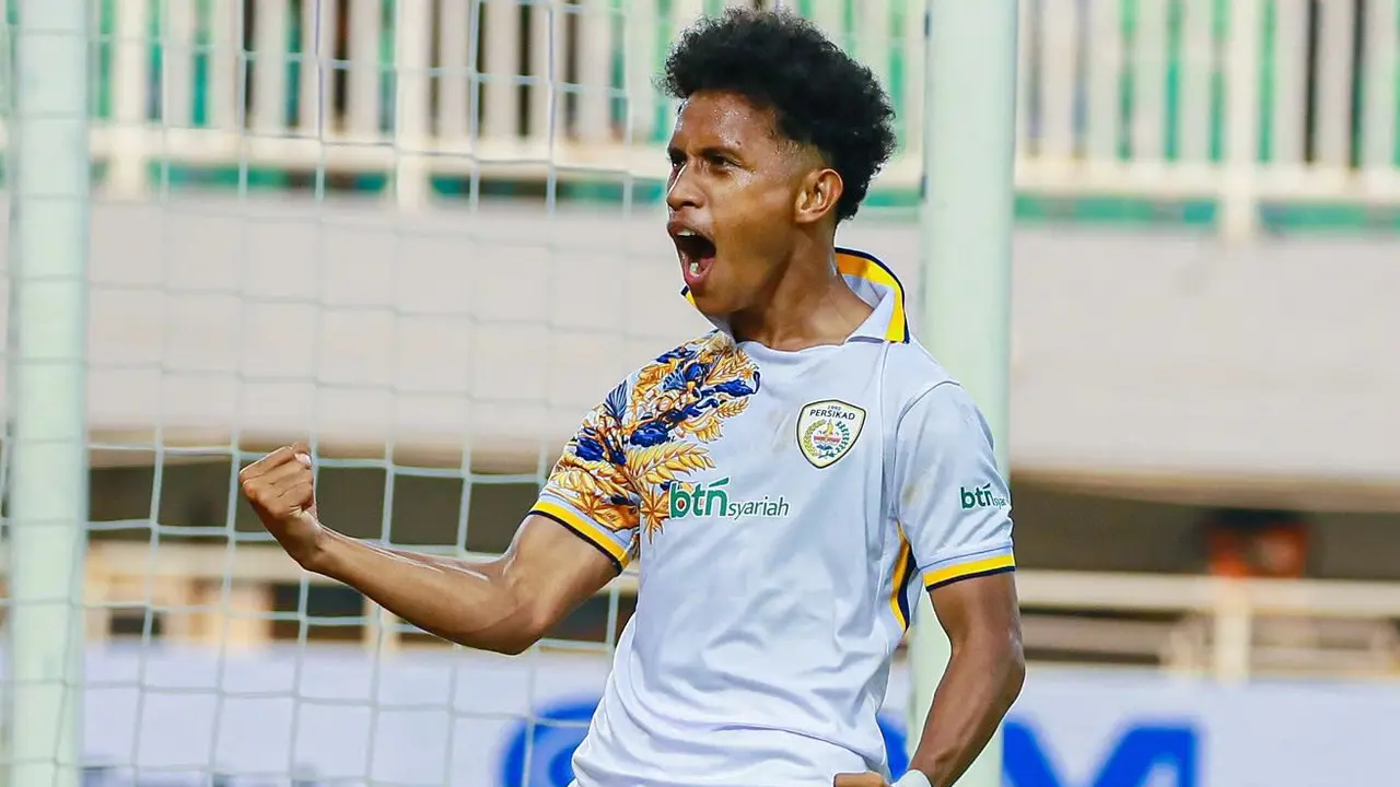 Pemain Persikad Depok, Bil'asqan Hi Tenang.