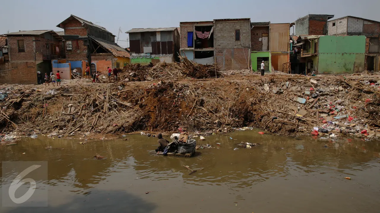 20150829-Ciliwung Bakal Disulap Jadi Kawasan Wisata Air-Jakarta