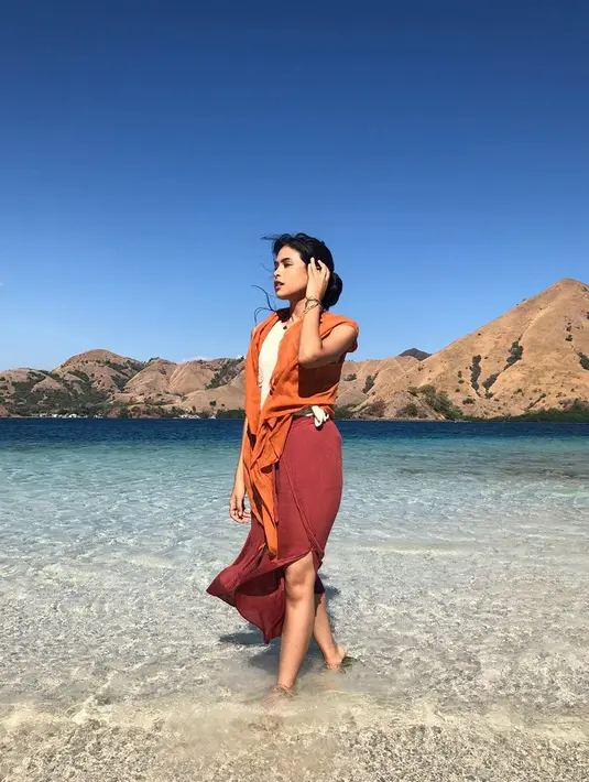 “Selain bisnis, aku ingin belajar banyak tentang pedagogi dan curriculum design,” ungkap Maudy Ayunda melanjutkan cerita bahagianya. (Instagram/maudyayunda)