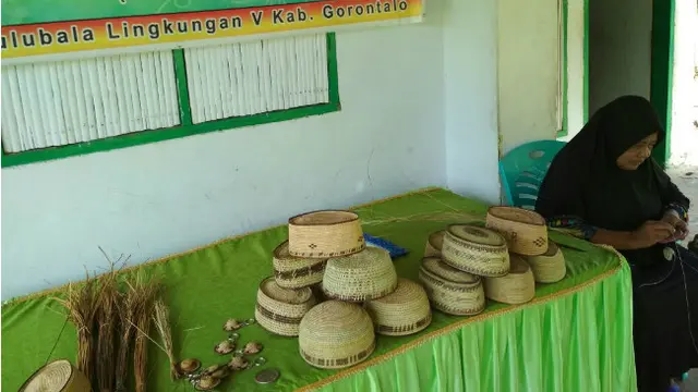 Kebijakan Gubernur Gorontalo, Permintaan Kopiah Keranjang Melonjak Drastis