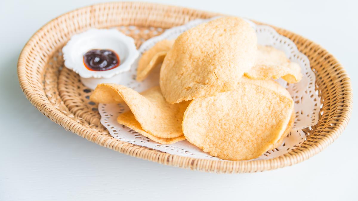 Resep Kerupuk Udang Gurih dan Mekar, Renyahnya Bikin Ketagihan