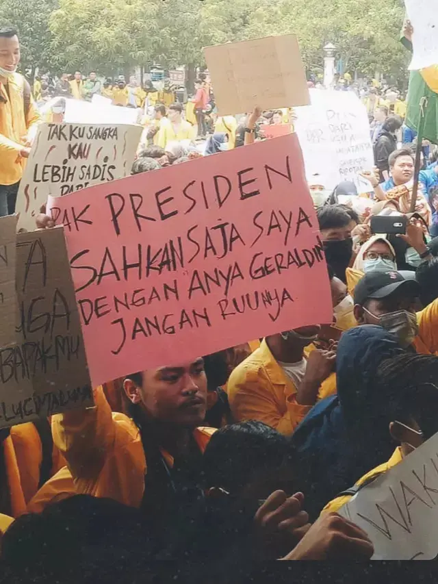 Namanya Dipakai Poster Demo Tolak RUU, Ini Reaksi Zara JKT48