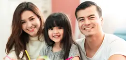 Peran orang tua dalam membangun kepribadian anak yang positif. (foto: lifestylememory/freepik)