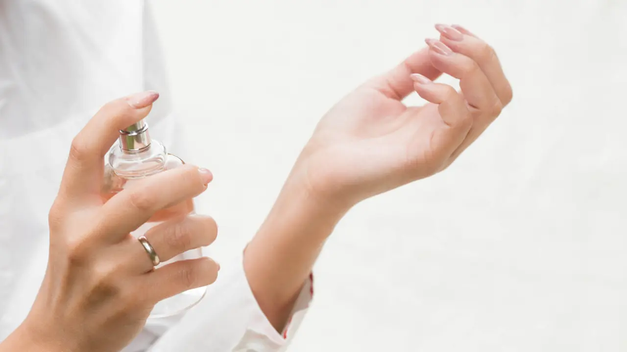 Mengenal 4 Jenis Parfum dan Perbedaannya, Mana yang Paling Cocok Dipakai Sehari-hari?