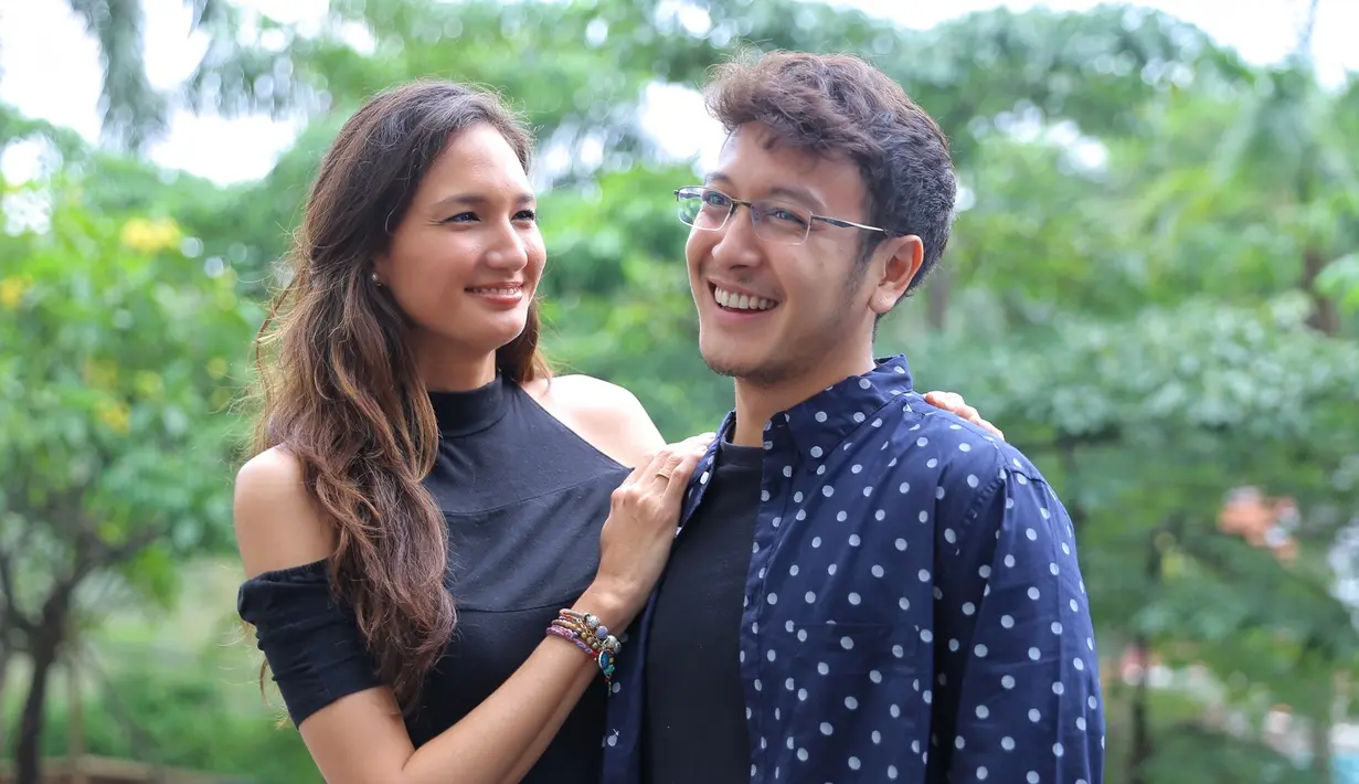Nadine Chandrawinata dan Dimas Anggara