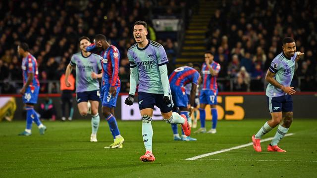 Selebrasi pemain Arsenal saat melumat Palace