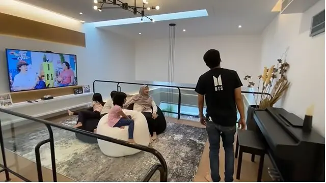 Setahun Ditempati, Ini 8 Potret Rumah Baru Desta dan Natasha Rizky yang Mewah