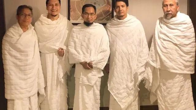 Sambut Idul Adha, 6 Selebriti Ini Unggah Foto saat di Tanah Suci