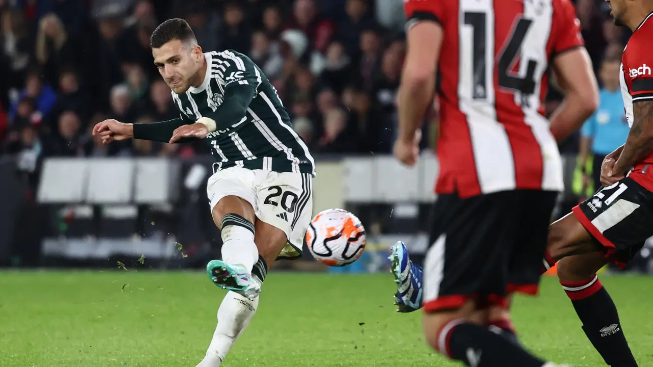 Foto: Aksi-Aksi Pemain MU saat Membungkam Sheffield United, Scott McTominay Jadi Pencetak Gol Terbanyak Sementara