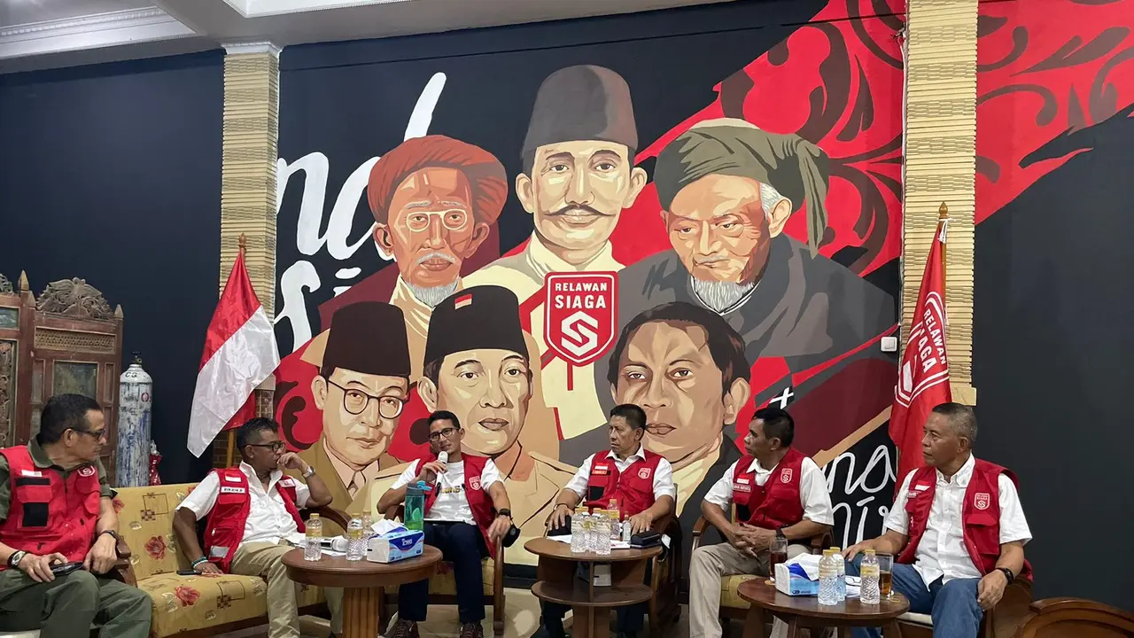 Menteri Pariwisata dan Ekonomi Kreatif (Menparekraf) Sandiaga Uno menghadiri Dialog dan Ikrar Kemanusiaan di Kantor DPP Relawan Siaga, Jalan Lenteng Agung No. 18, Senin (17/4/2024).