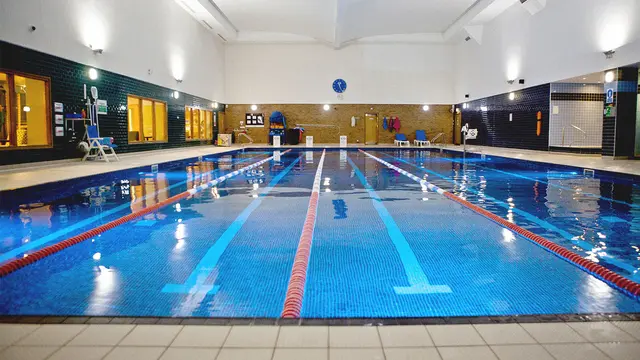 6 Kolam Renang Berusia Puluhan Hingga Ribuan Tahun