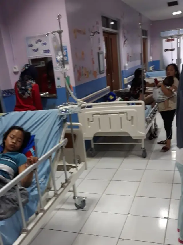 Pasien DBD di RSUD Balaraja Tangerang Dirawat Hingga ke Selasar
