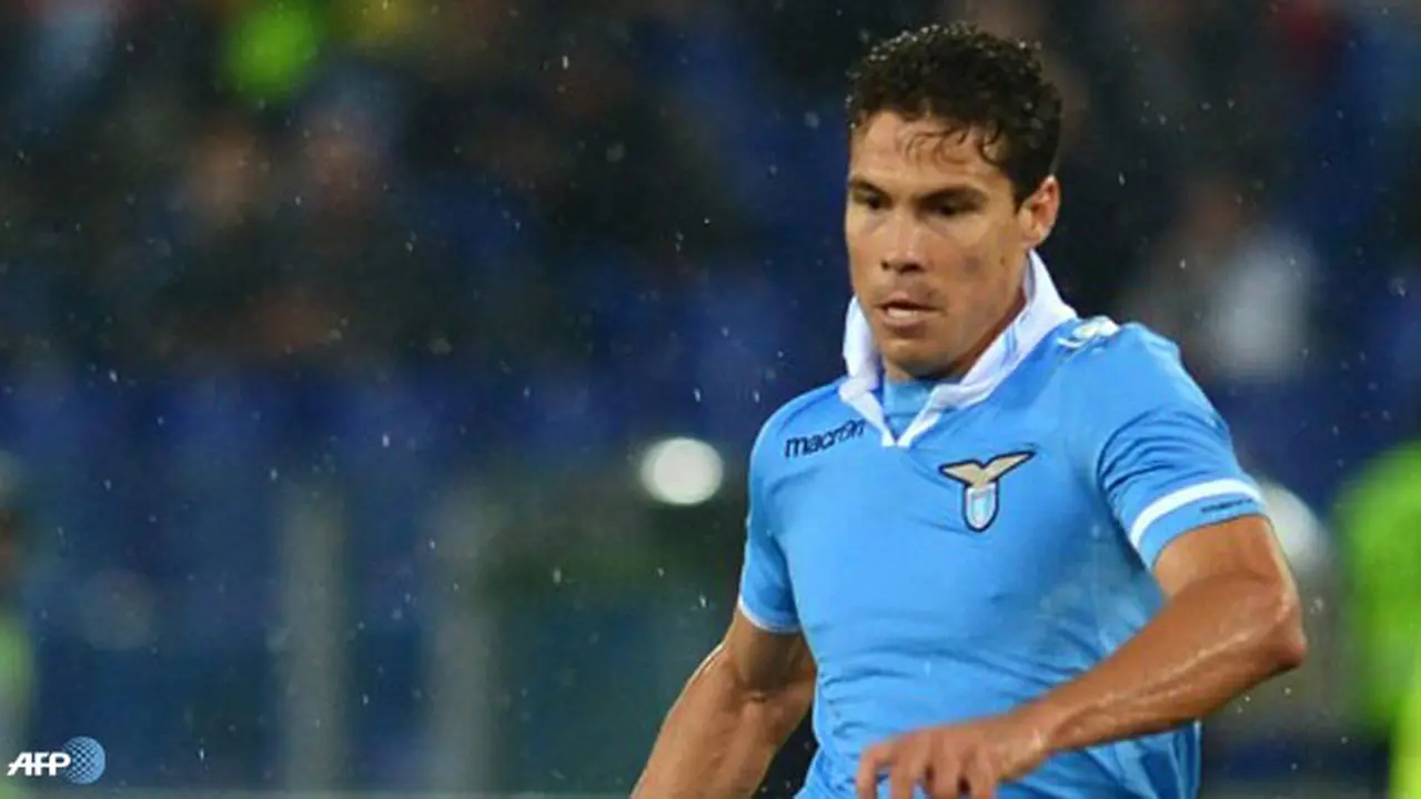 hernanes-lazio-130207a