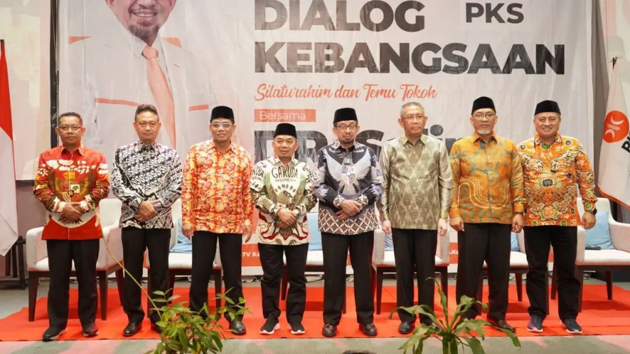Ketua Majelis Syura PKS Dr Salim Segaf Aljufri kembali melaksanakan Program Dr Salim Menyapa Indonesia di Provinsi Kalimantan Barat (Kalbar).