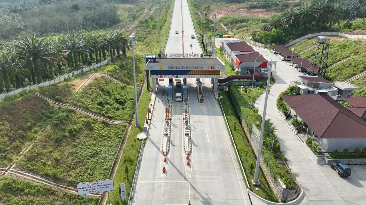 Jalan Tol Pekanbaru-XIII Koto Kampar