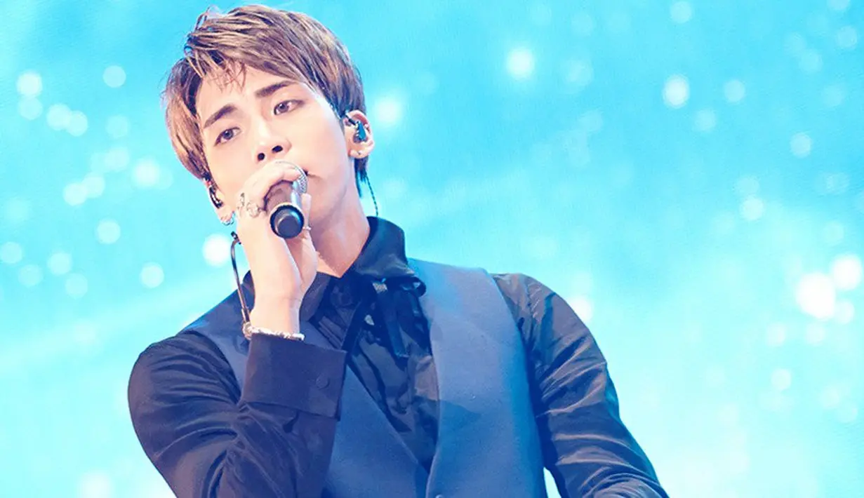 Seperti diketahui, Jonghyun ditemukan di apartemennya pada pukul 18.00 waktu Korea. Ditemukan juga briket batu bara yang sedang menyala. (foto: allkpop.com)