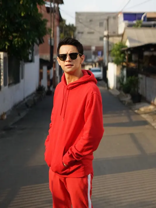 (Instagram/marcelldarwin)