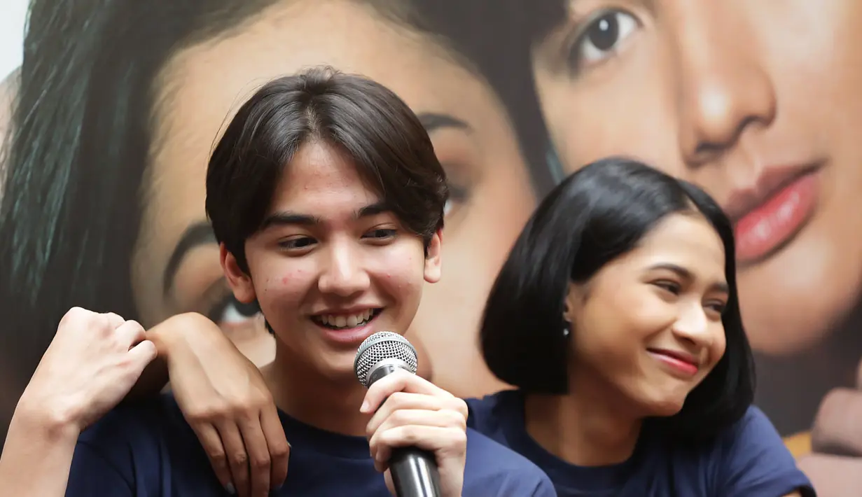 Jennifer Coppen dan Ari Irham (Bambang E Ros/Fimela.com)