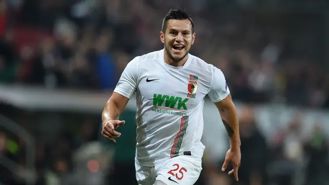 Gol Indah Pemain Argentina Ini Menangkan Augsburg