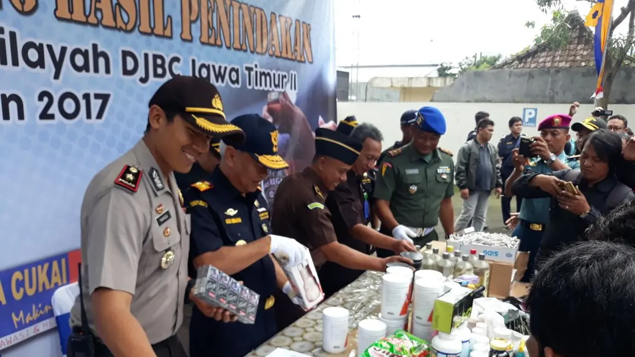 4,6 Juta Batang Rokok Dibakar di Kota Malang