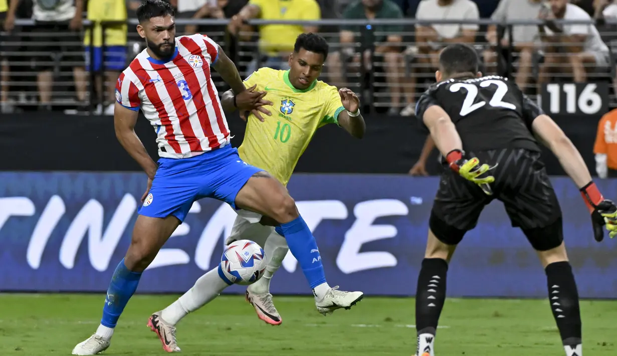 Brasil tertinggal dua poin dari Kolombia yang berada di urutan teratas Grup D. (AP Photo/David Becker)