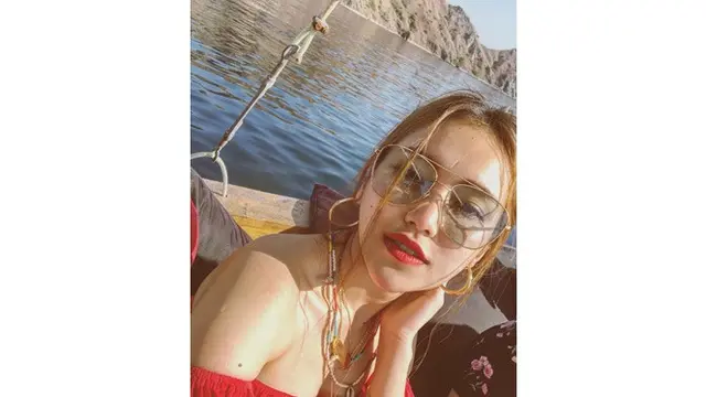 Disebut Mirip Lucinta Luna, Ini 6 Gaya Rambut Trendi Ayu Ting Ting