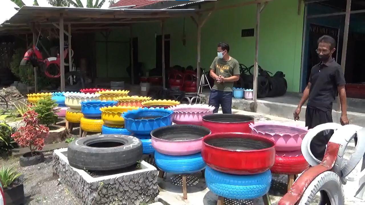 Kerajinan Pot dan Kursi dari Ban Bekas