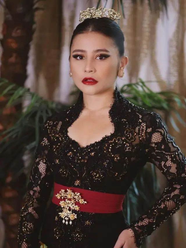 Potret Penampilan 15 Artis saat Hadiri Festival Film Indonesia 2021, Menawan