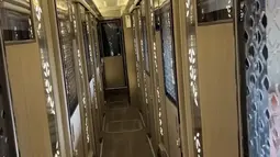 Bus tersebut memiliki julukan 'Kobochan' dengan harga tiket Rp.620 Ribu untuk kelas Sleeper, dan Rp. 640 Ribu untuk kelas Sleeper Top. (Merdeka.com)