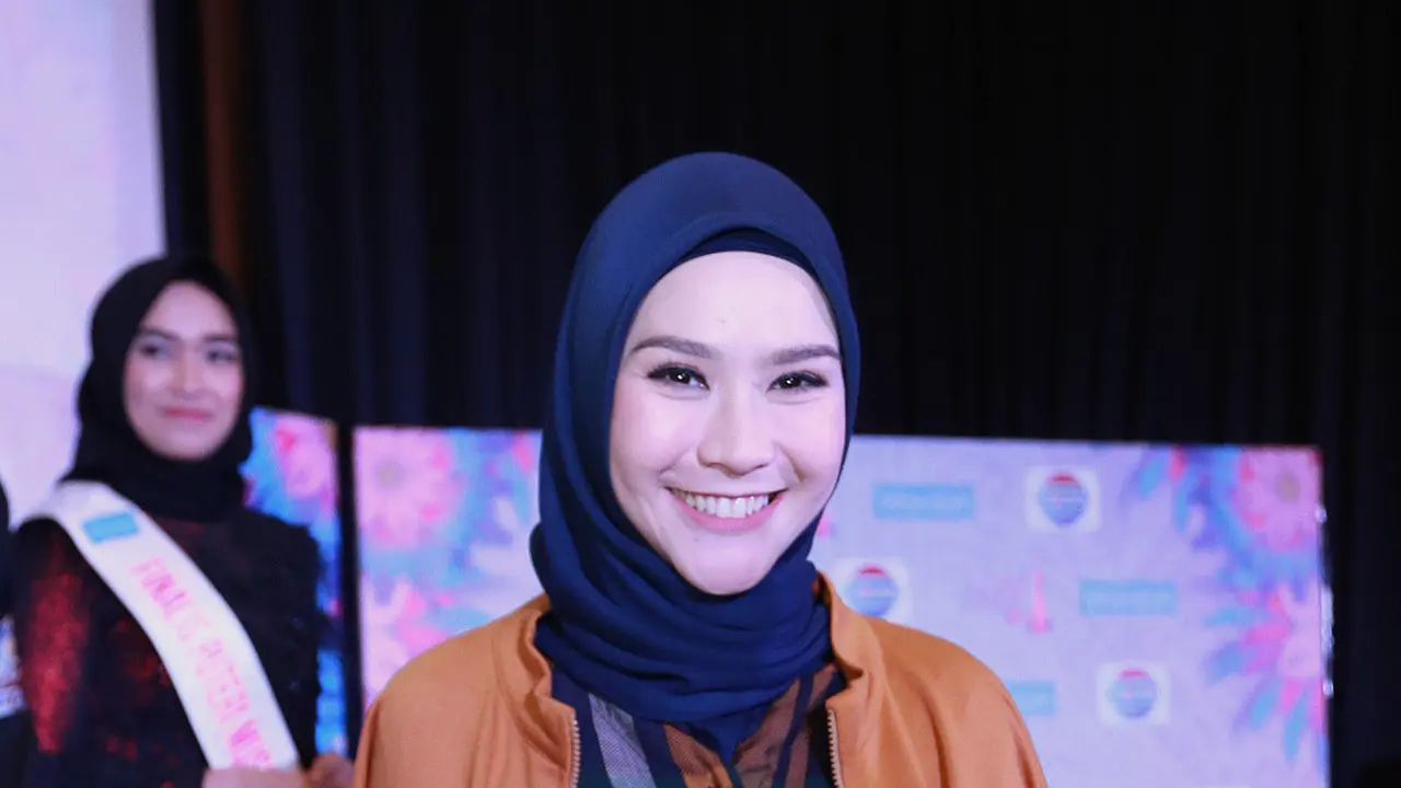 [Fimela] Zaskia Adya Mecca