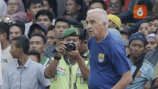Pelatih Persib Bandung, Mario Gomez
