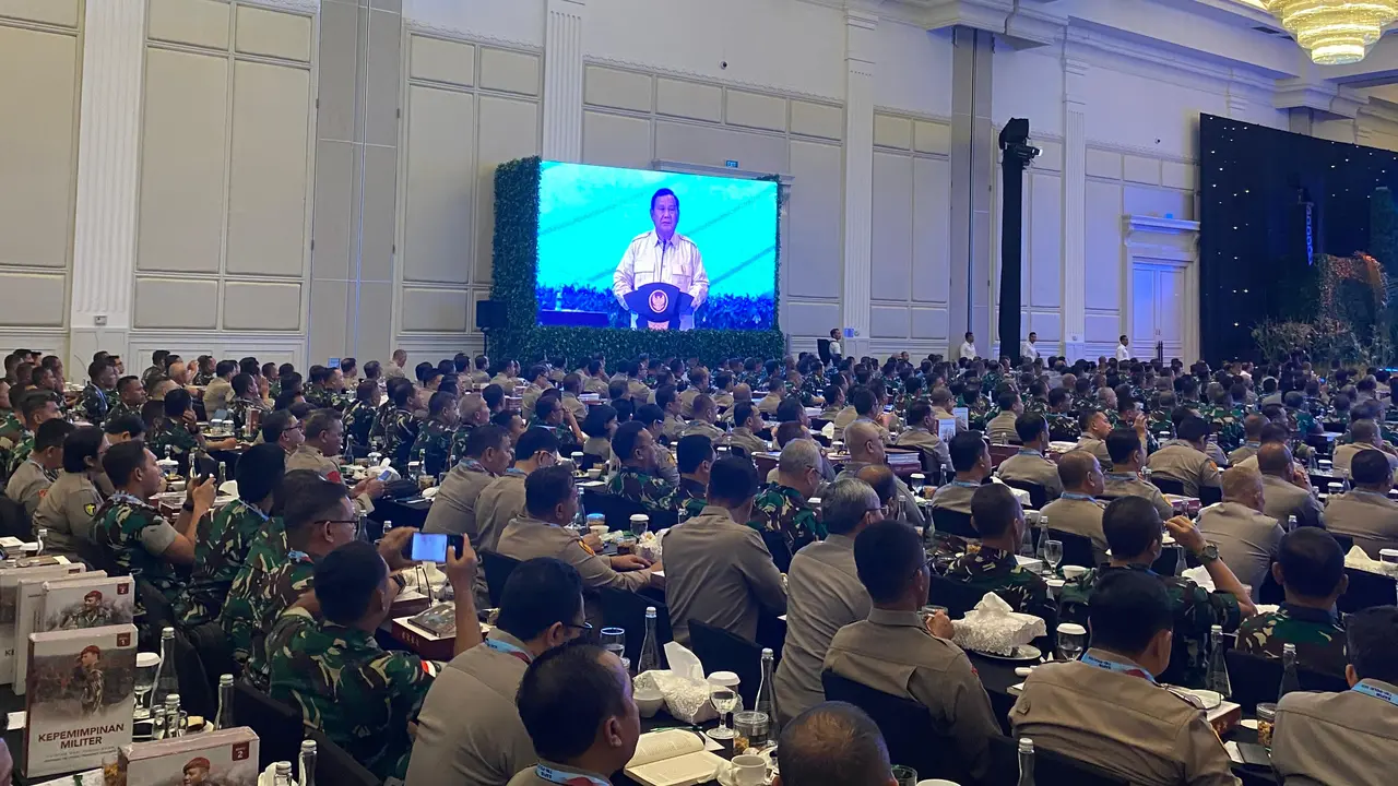 Prabowo Beri Arahan Tertutup Rapim TNI-Polri 2025