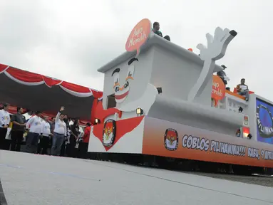 [FOTO] Semarak Pawai Kendaraan Hias Milik Partai Politik