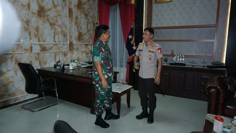 Kapolri Jenderal Idham Azis menemui Panglima TNI Hadi Tjahjanto, Jumat (1/11/2019).