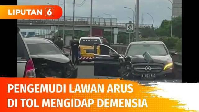 Video amatir merekam sebuah mobil sedan berwarna hitam melawan arus di tol JORR. Aksi nekat tersebut mengakibatkan kecelakaan dengan dua mobil lainnya, namun pengemudi tak ditahan lantaran mengidap demensia.