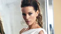 Kate Beckinsale membuat putrinya kena tegur guru, karena hobinya menggambar alat kelamin pria.