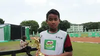 Hanif Ramadhan, peserta terbaik Milo Football Clinic Day Surabaya. (Bola.com/Zaidan Nazarul)