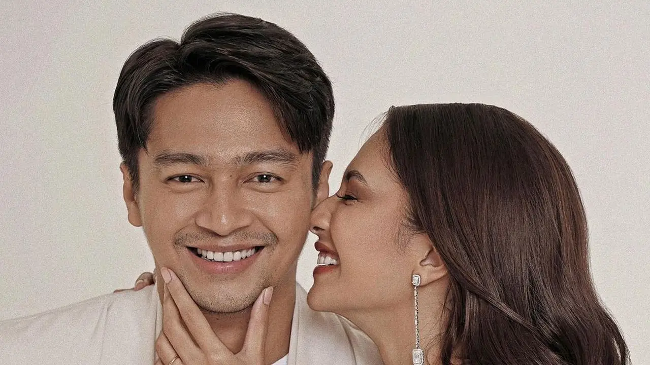 Baru Dibagikan ke Publik, Ini 6 Potret Prewedding Mikha Tambayong dan Deva Mahenra